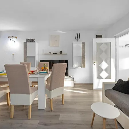 Holiday home Beautiful In With Wifi