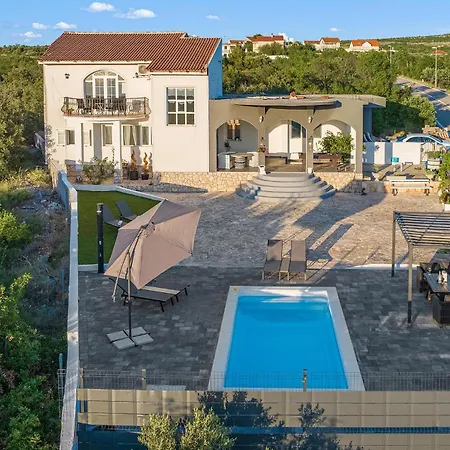 Beautiful In With Wifi Holiday home *