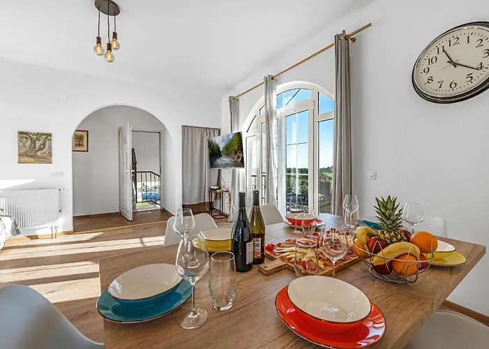 Beautiful In With Wifi Сasa de vacaciones Primošten