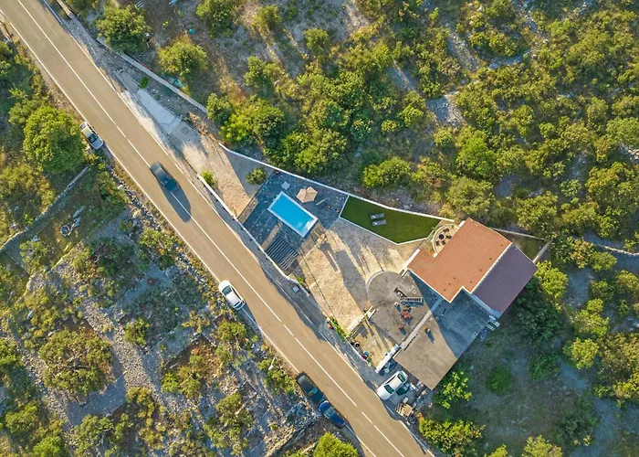 Сasa de vacaciones Beautiful In With Wifi Primošten